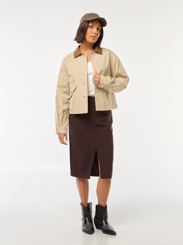 blouson-avec-col-en-matiere-cotelee-beige