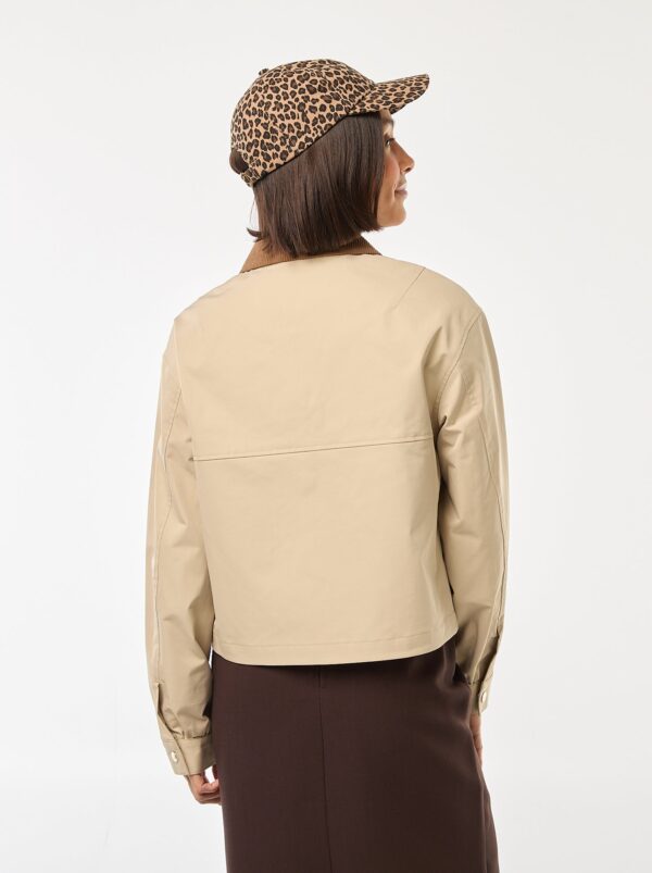 blouson-avec-col-en-matiere-cotelee-beige
