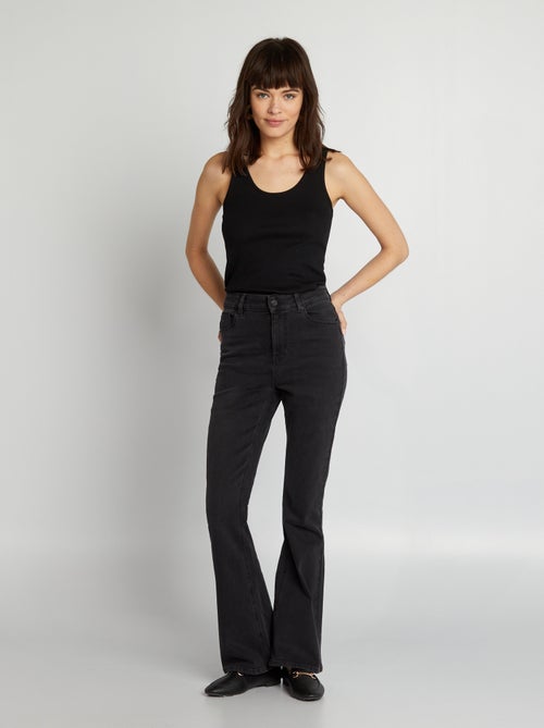 debardeur-sans-manches-noir