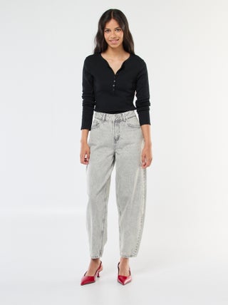 jean-mom-taille-haute-gris