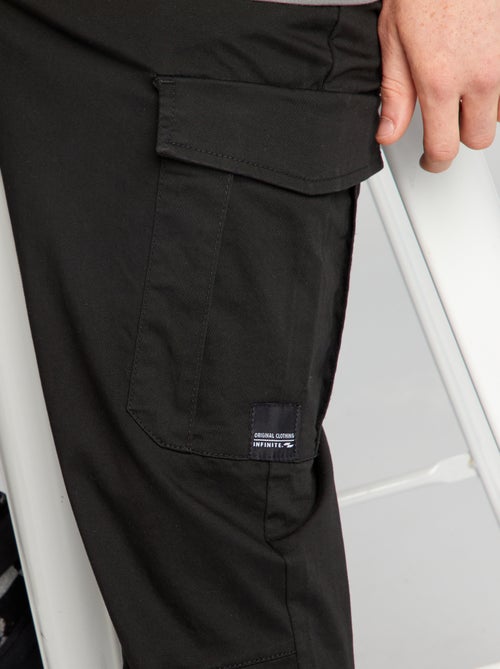 Jogpant avec poches a rabat noir
