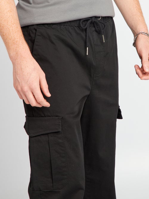 Jogpant avec poches a rabat noir