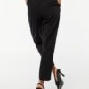 pantalon-cigarette-uni-avec-2-poches-noir