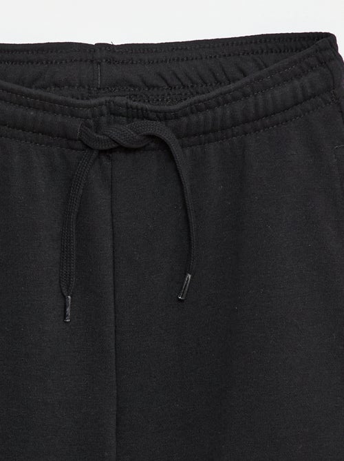 short-en-molleton-leger-noir