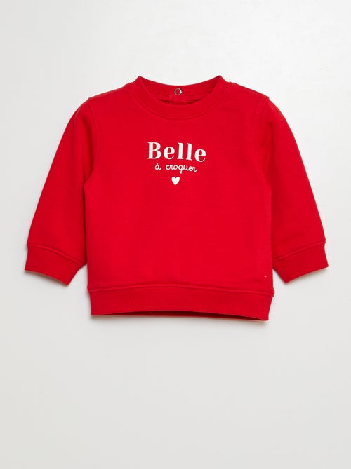 sweat rouge en coton bio sweat rouge en coton bio avec une phrase écrite belle à croquer