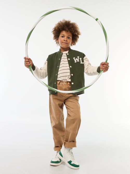 t-shirt-en-maille-a-rayures-beige