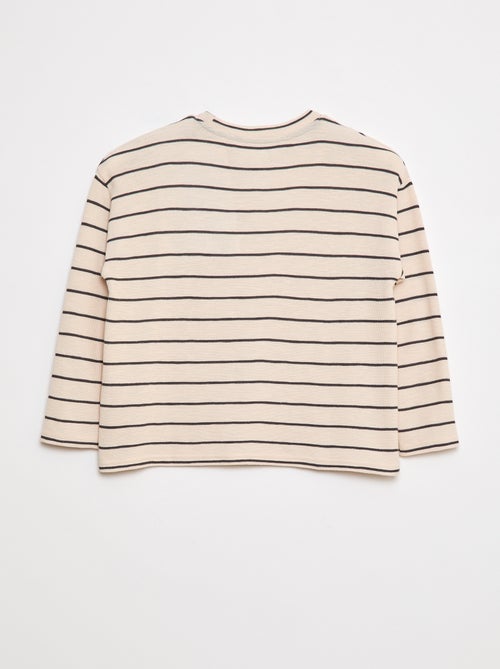 t-shirt-en-maille-a-rayures-beige